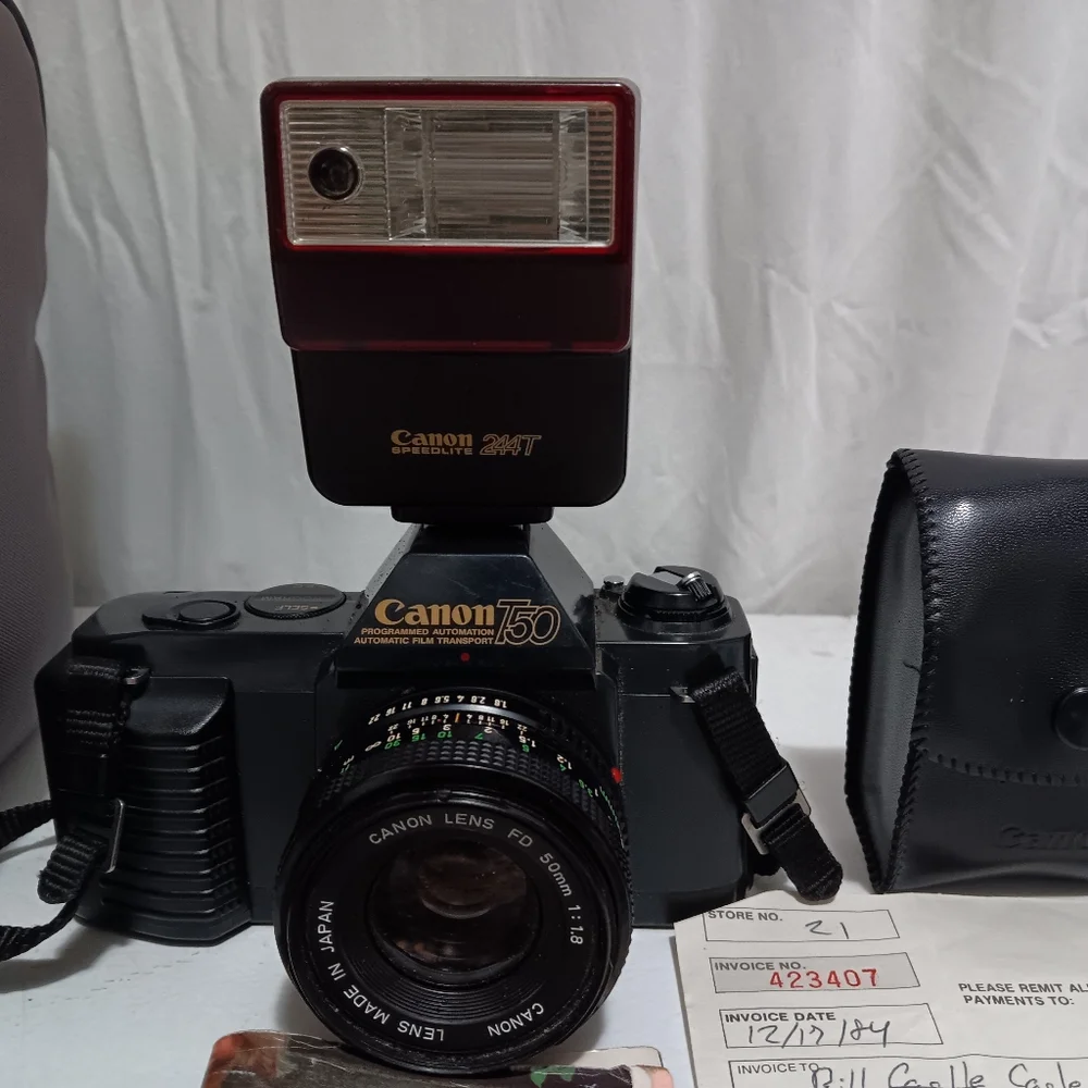 Vintage Canon T50 50mm Film Camera with 28-80mm Zoom Lens & Case 📷 SLR Manual